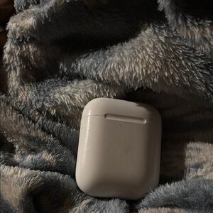 Wireless Earbud Headphones with Charging Case - White